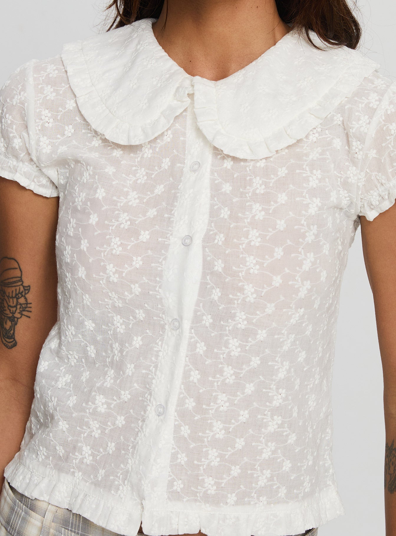 Angellika Oversized Collar Button Up Top White